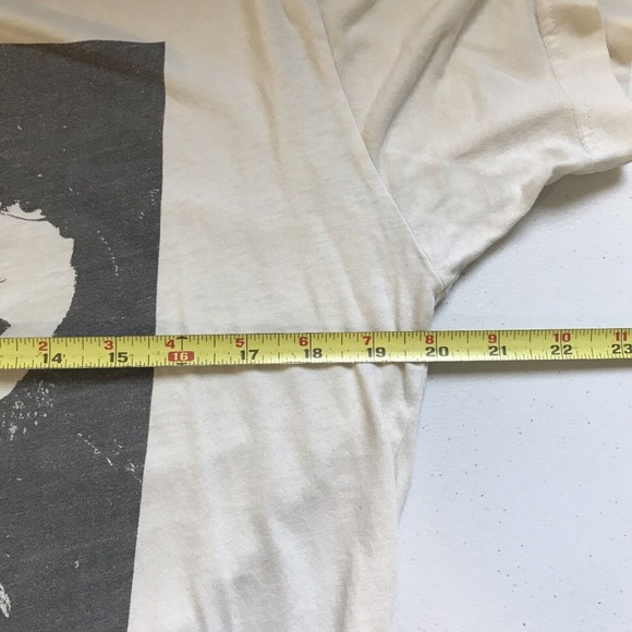 KISS 2012 Trunk Designer T Shirt Size Medium Rock & Roll KISS Shirt Front & Back - Picture 6 of 9